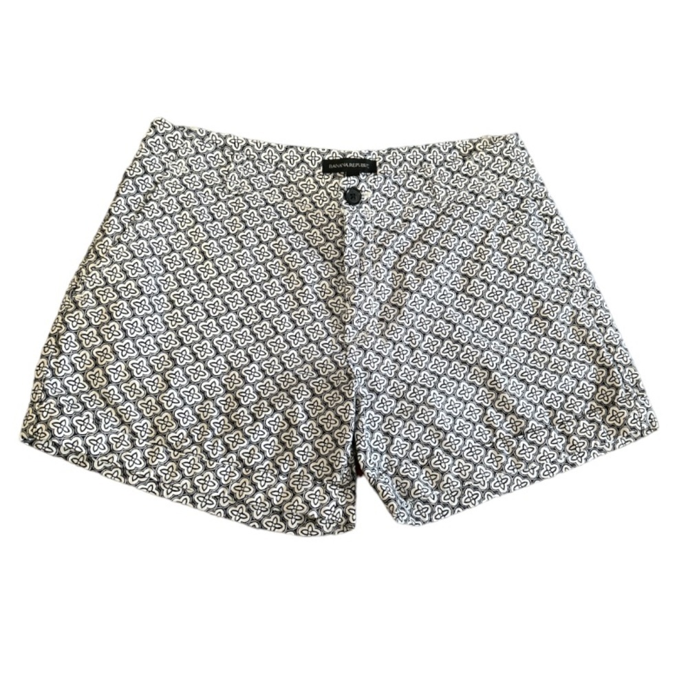 Banana Republic Shorts, Black & White Medallions, Size 6